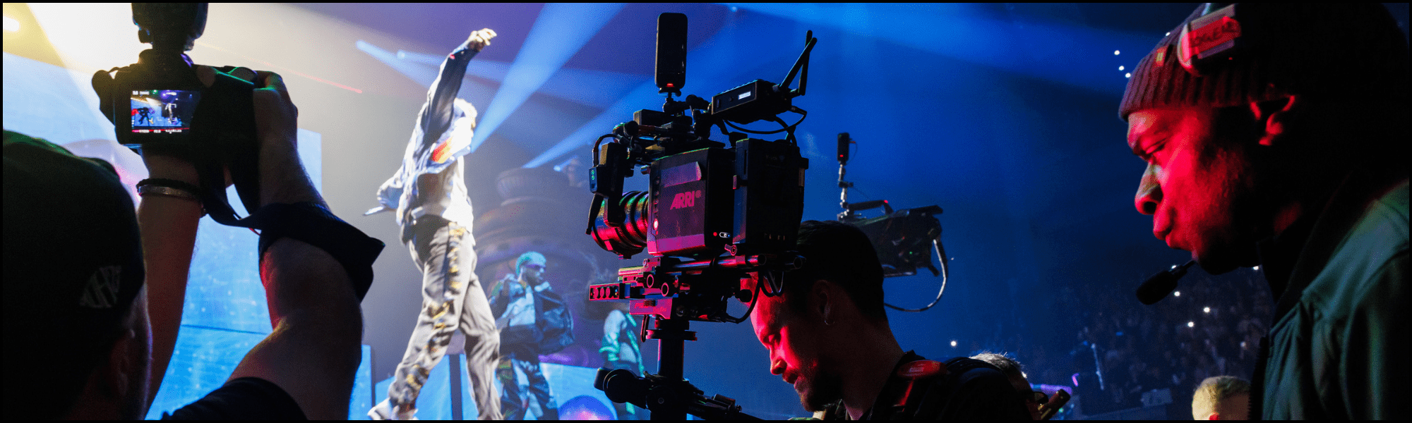 cameramen-filming-singer